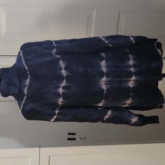 AE Oversized Tie Dye Turtleneck Sweater Sz M Excellent condition - Picture 10 of 15